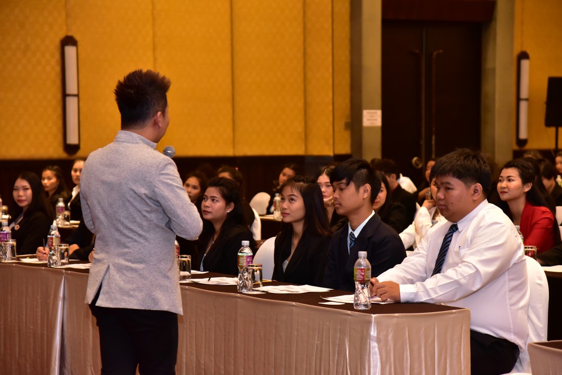 การสร้างแรงบันดาลใจ พิชิตเป้าหมายในชีวิต : งานปัจฉิมนิเทศ วิทยาลัยเทคโนโลยีภาคตะวันออก จ.ชลบุรี รูปที่ 2
