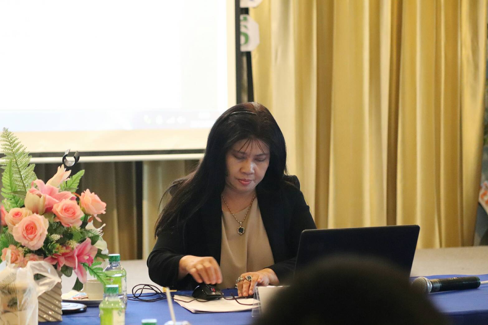 การประชุมสรุปผลการดำเนินงานประจำปี 2560 นโยบายปี
 2561 และโครงการอบรมหลักสูตรการพัฒนาศักยภาพเพื่อเพิ่มประสิทธิผลในการปฏิบัติงาน รูปที่ 3
