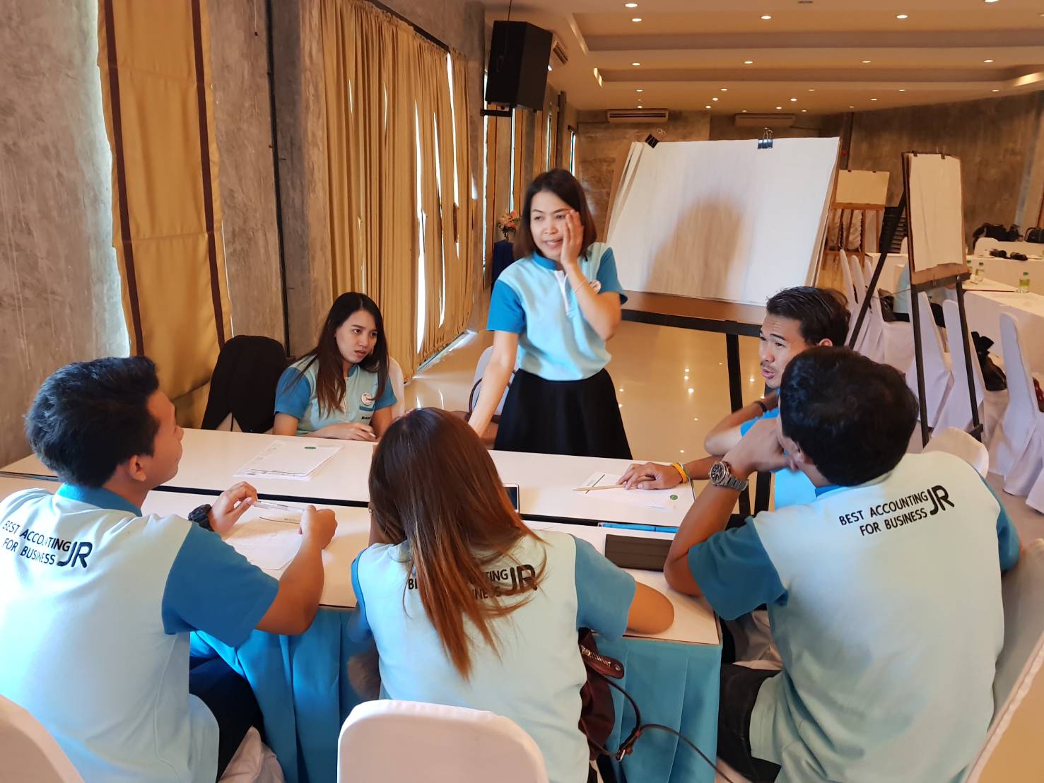 การประชุมสรุปผลการดำเนินงานประจำปี 2560 นโยบายปี
 2561 และโครงการอบรมหลักสูตรการพัฒนาศักยภาพเพื่อเพิ่มประสิทธิผลในการปฏิบัติงาน รูปที่ 6